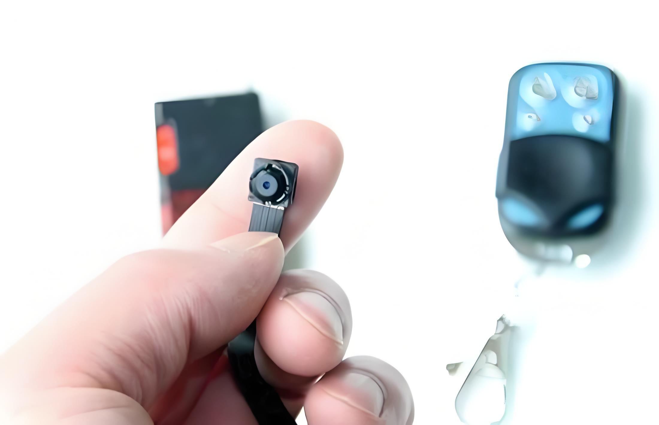 耳机竟是偷拍神器?揭秘“隐形耳机”猫腻,教你3招快速识破 耳机竟是偷拍神器?揭秘“隐形耳机”猫腻,教你3招快速识破(图3)